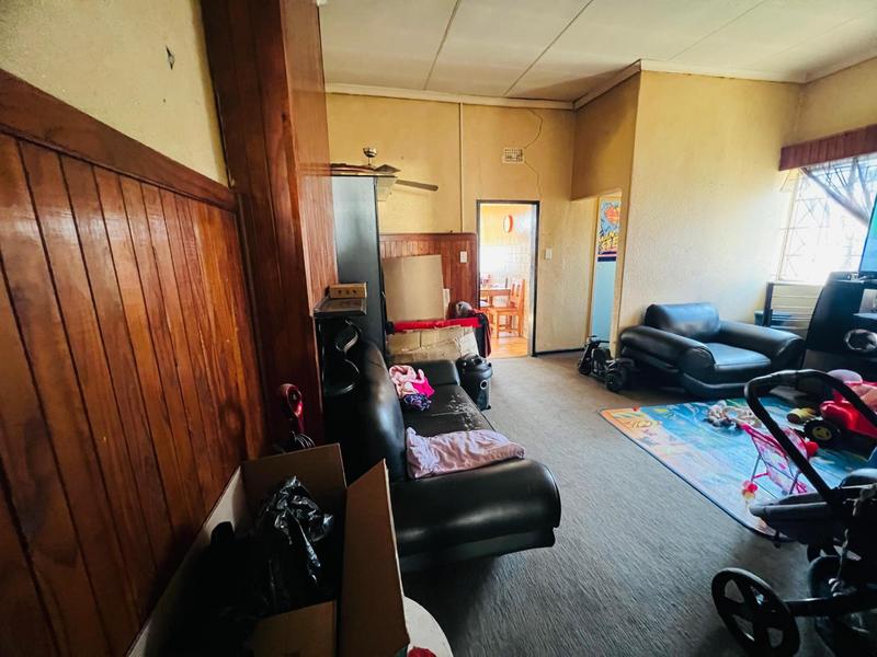 5 Bedroom Property for Sale in Springs Gauteng
