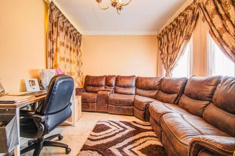 4 Bedroom Property for Sale in Actonville Gauteng