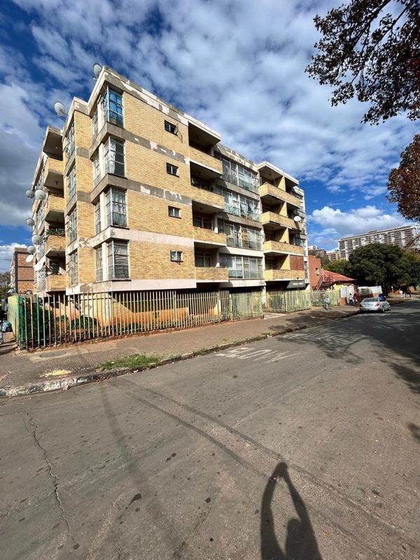 2 Bedroom Property for Sale in Berea Gauteng