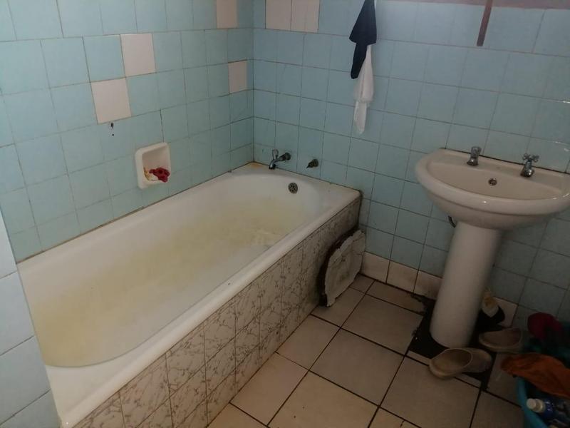 2 Bedroom Property for Sale in Berea Gauteng