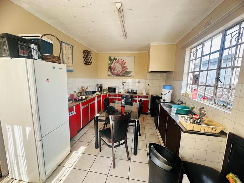 5 Bedroom Property for Sale in Bezuidenhout Valley Gauteng