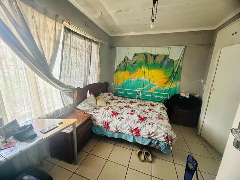 5 Bedroom Property for Sale in Bezuidenhout Valley Gauteng