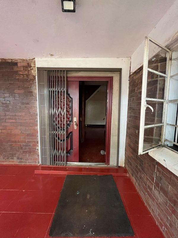 11 Bedroom Property for Sale in Bezuidenhout Valley Gauteng