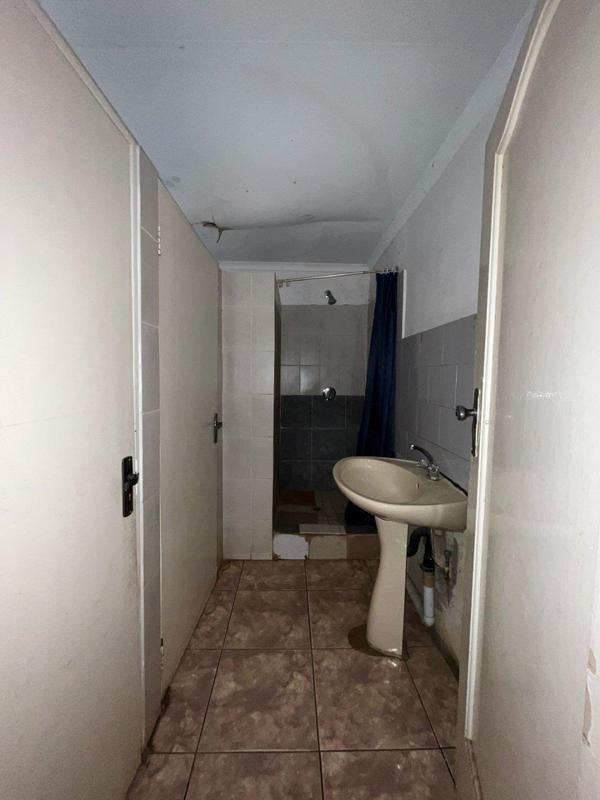 11 Bedroom Property for Sale in Bezuidenhout Valley Gauteng