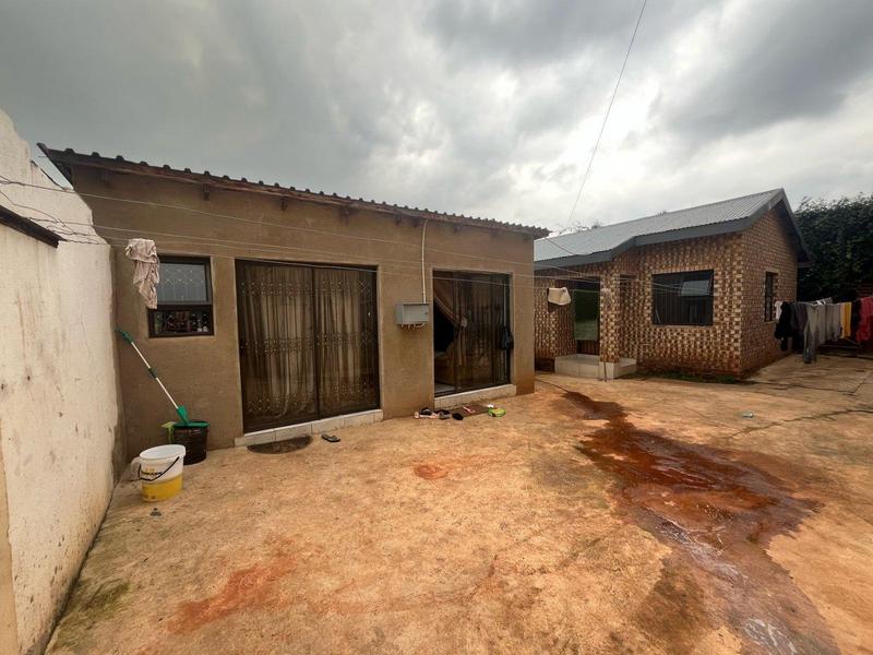 11 Bedroom Property for Sale in Bezuidenhout Valley Gauteng