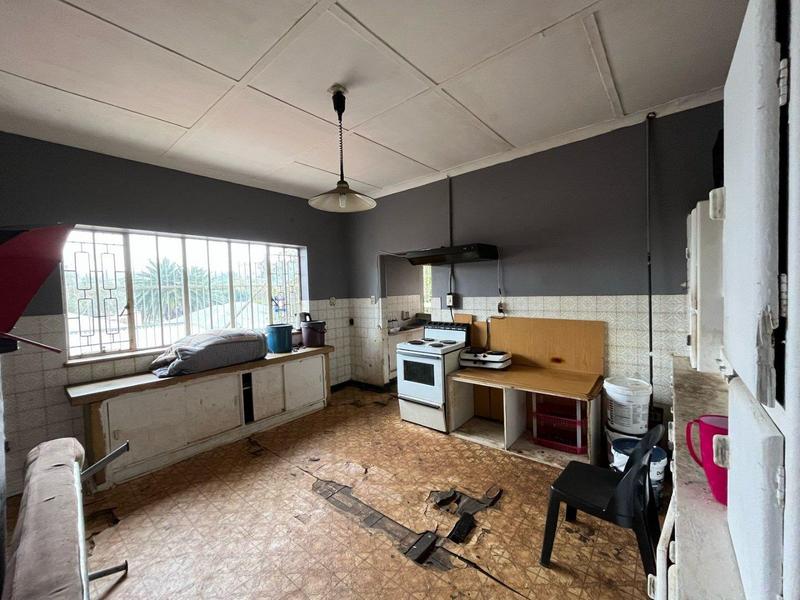 7 Bedroom Property for Sale in Bezuidenhout Valley Gauteng