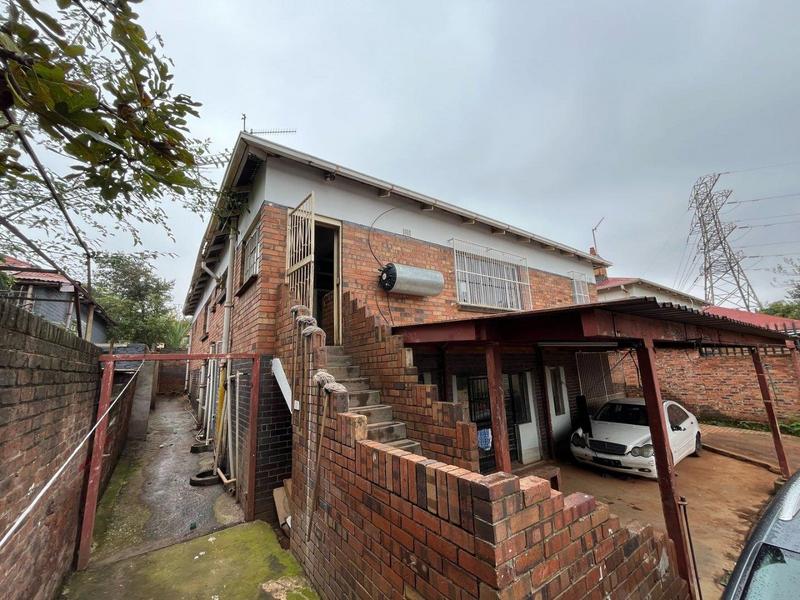 7 Bedroom Property for Sale in Bezuidenhout Valley Gauteng