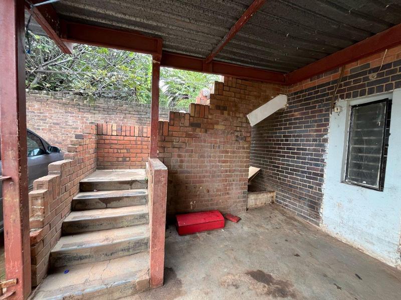 7 Bedroom Property for Sale in Bezuidenhout Valley Gauteng