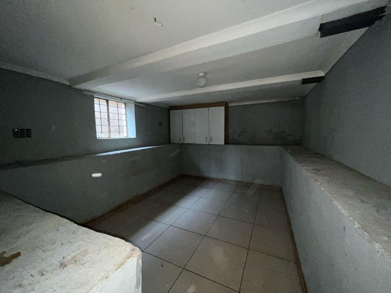 7 Bedroom Property for Sale in Bezuidenhout Valley Gauteng