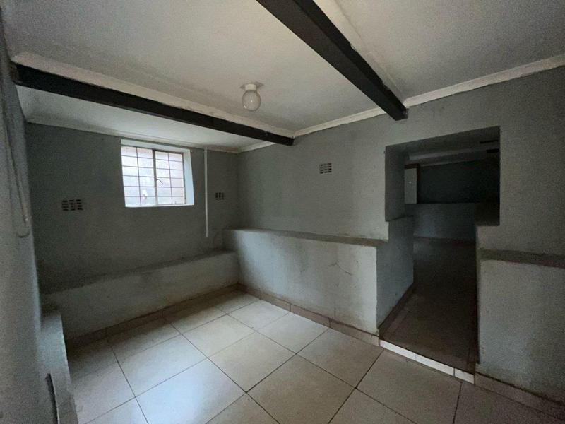 7 Bedroom Property for Sale in Bezuidenhout Valley Gauteng