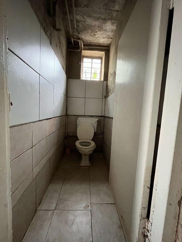 7 Bedroom Property for Sale in Bezuidenhout Valley Gauteng