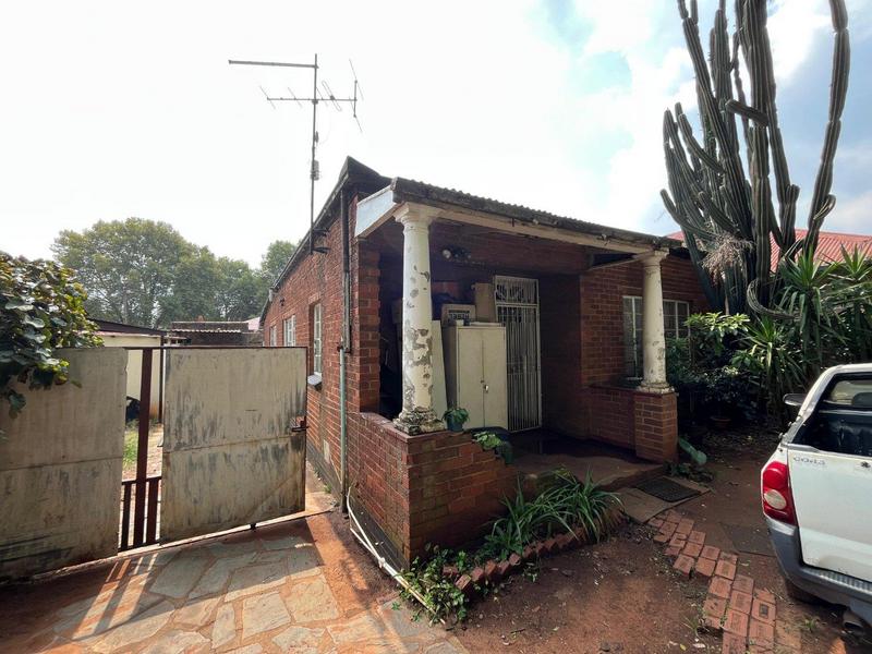 4 Bedroom Property for Sale in Bezuidenhout Valley Gauteng