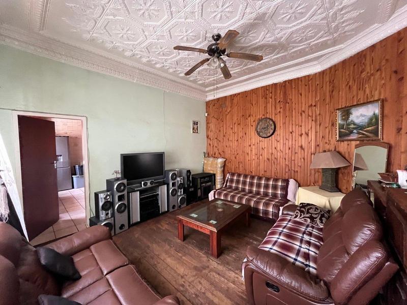 4 Bedroom Property for Sale in Bezuidenhout Valley Gauteng