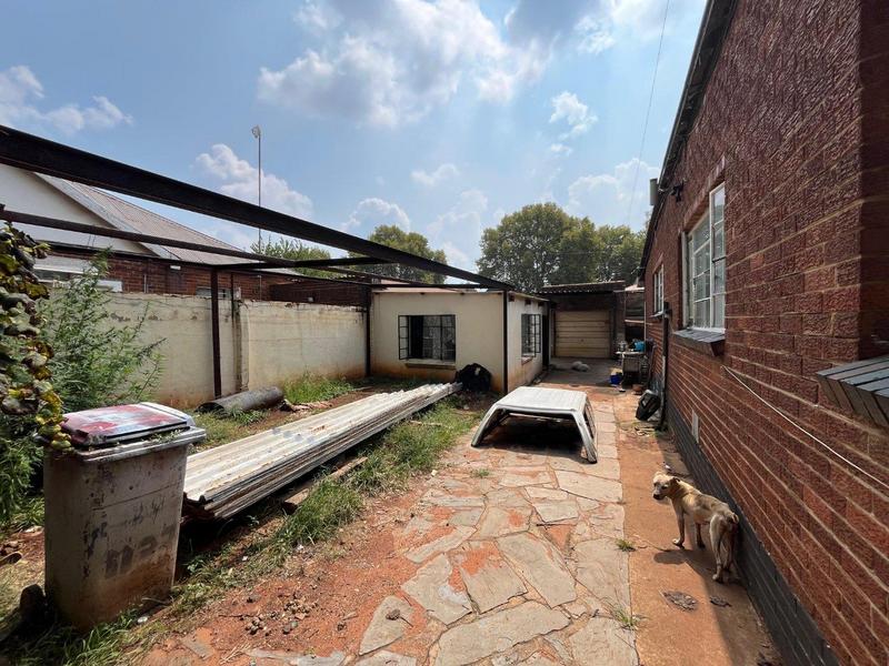 4 Bedroom Property for Sale in Bezuidenhout Valley Gauteng