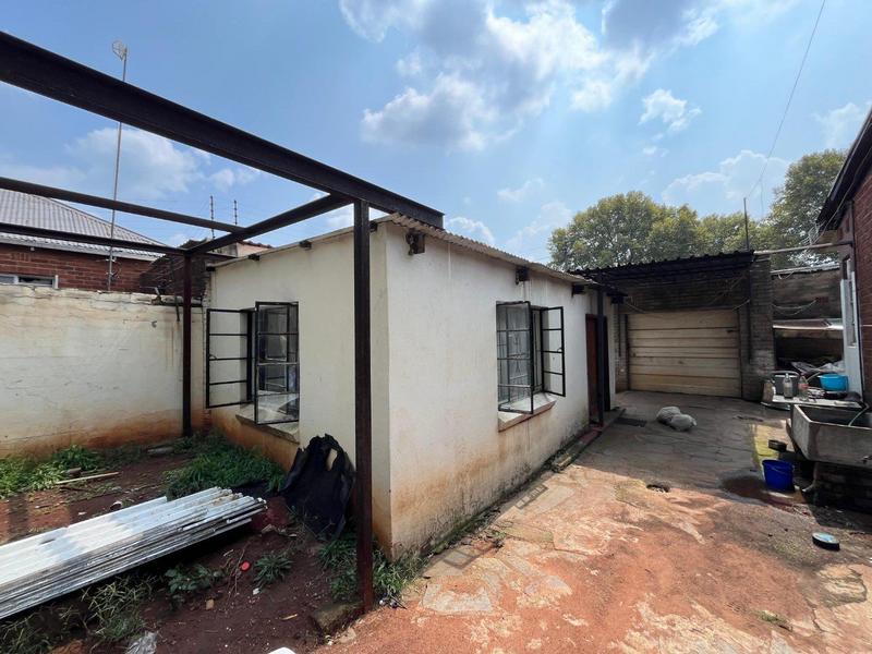 4 Bedroom Property for Sale in Bezuidenhout Valley Gauteng