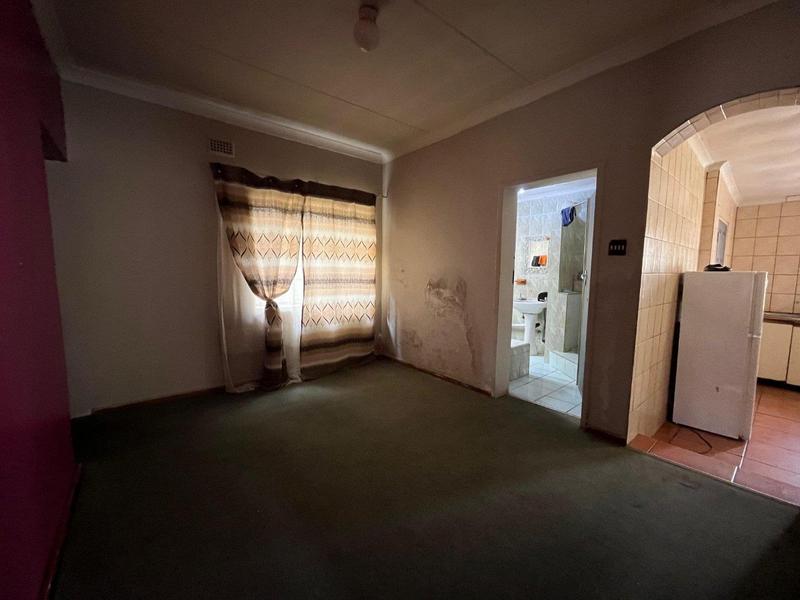 5 Bedroom Property for Sale in Bezuidenhout Valley Gauteng