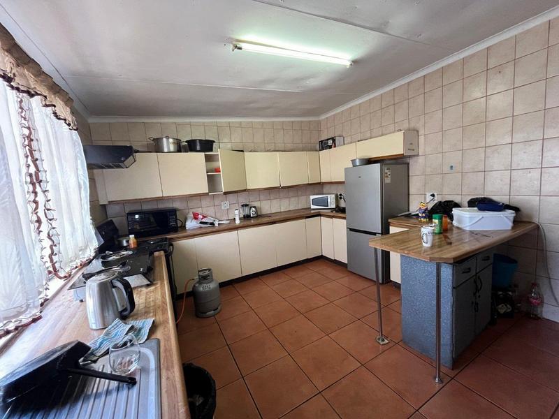 5 Bedroom Property for Sale in Bezuidenhout Valley Gauteng