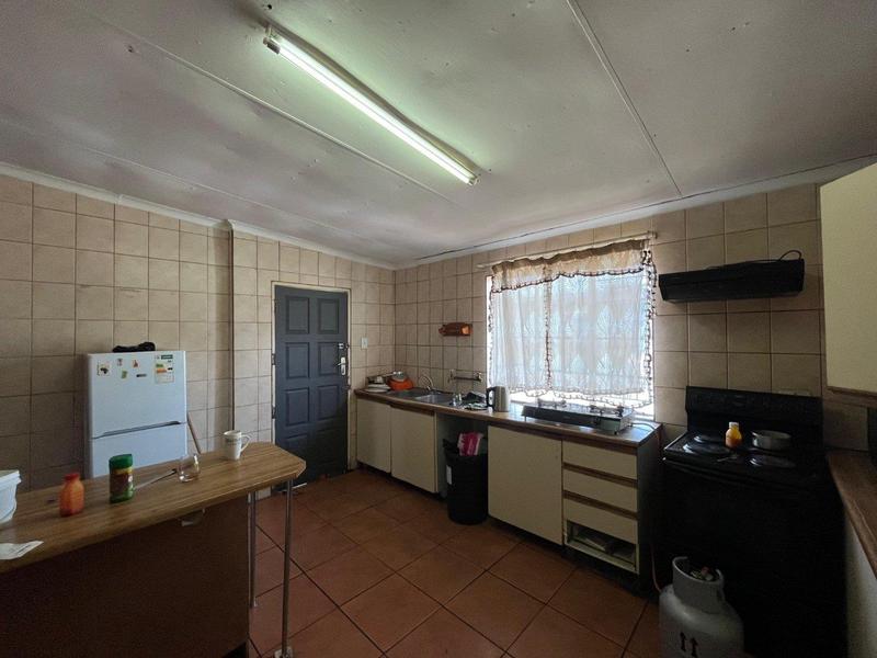 5 Bedroom Property for Sale in Bezuidenhout Valley Gauteng