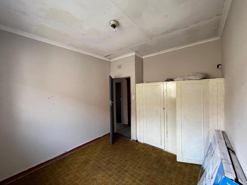 5 Bedroom Property for Sale in Bezuidenhout Valley Gauteng