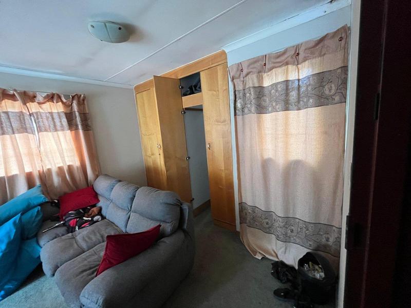 5 Bedroom Property for Sale in Bezuidenhout Valley Gauteng