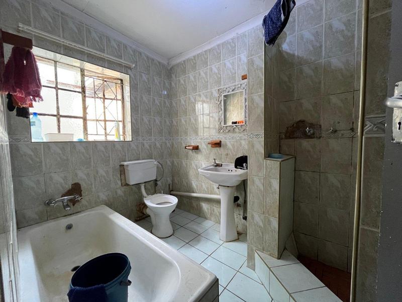 5 Bedroom Property for Sale in Bezuidenhout Valley Gauteng