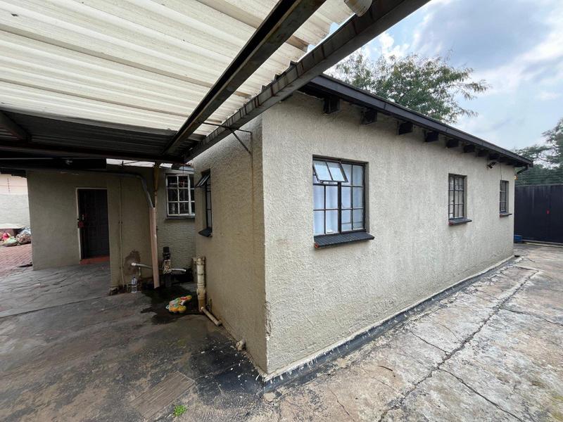 5 Bedroom Property for Sale in Bezuidenhout Valley Gauteng
