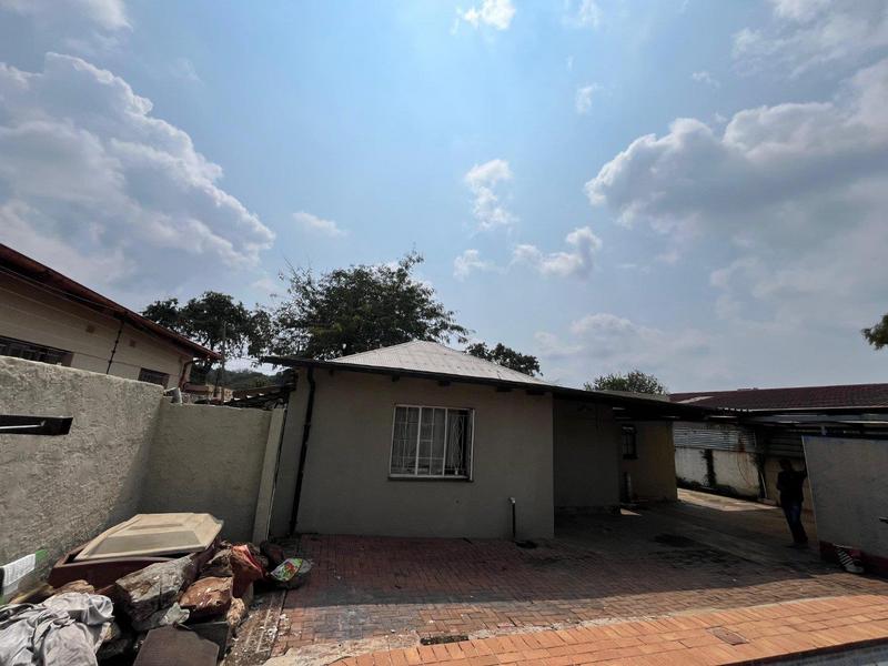 5 Bedroom Property for Sale in Bezuidenhout Valley Gauteng