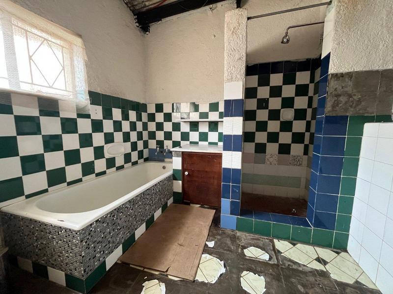 5 Bedroom Property for Sale in Bezuidenhout Valley Gauteng