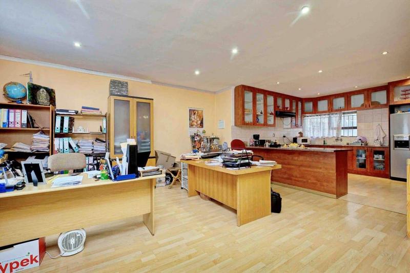 3 Bedroom Property for Sale in Bezuidenhout Valley Gauteng