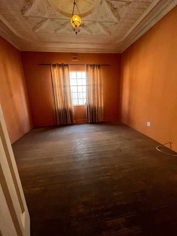 6 Bedroom Property for Sale in Bezuidenhout Valley Gauteng