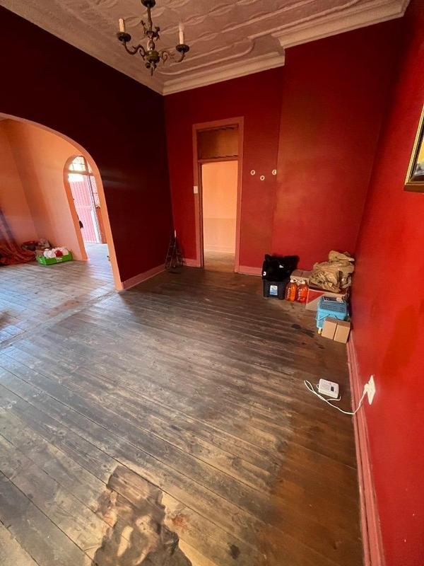 6 Bedroom Property for Sale in Bezuidenhout Valley Gauteng