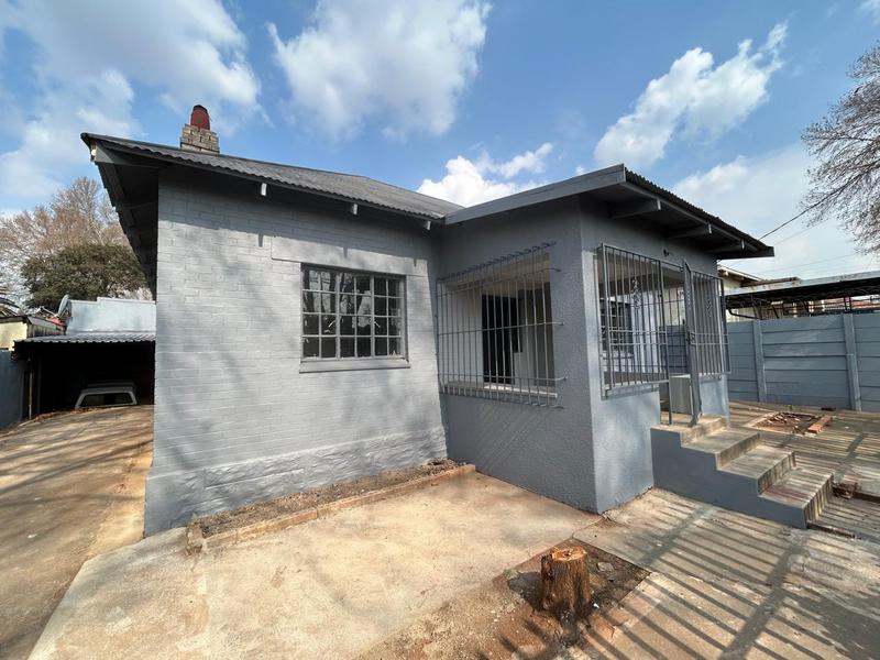 5 Bedroom Property for Sale in Bezuidenhout Valley Gauteng