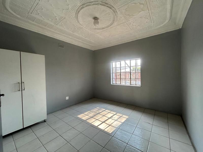 5 Bedroom Property for Sale in Bezuidenhout Valley Gauteng