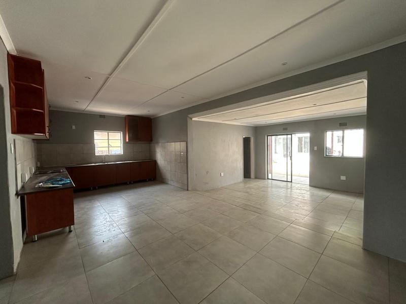 5 Bedroom Property for Sale in Bezuidenhout Valley Gauteng