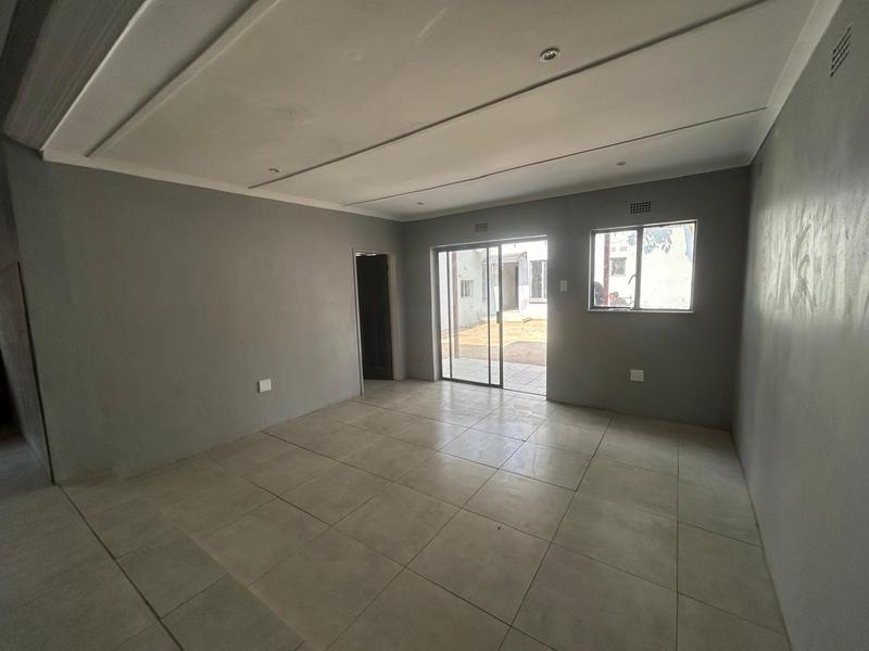 5 Bedroom Property for Sale in Bezuidenhout Valley Gauteng