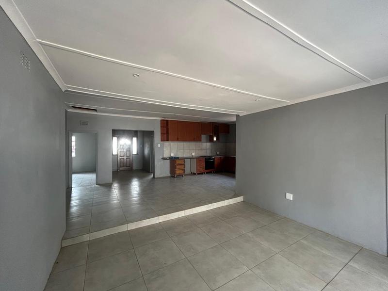 5 Bedroom Property for Sale in Bezuidenhout Valley Gauteng