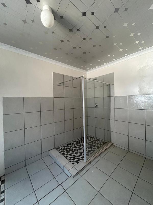 5 Bedroom Property for Sale in Bezuidenhout Valley Gauteng