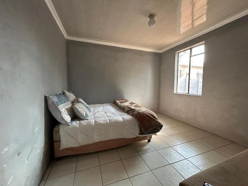 5 Bedroom Property for Sale in Bezuidenhout Valley Gauteng