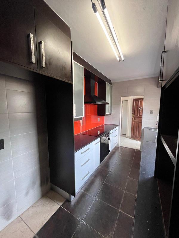 3 Bedroom Property for Sale in Corlett Gardens Gauteng