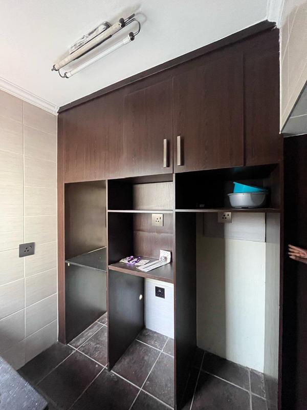 3 Bedroom Property for Sale in Corlett Gardens Gauteng