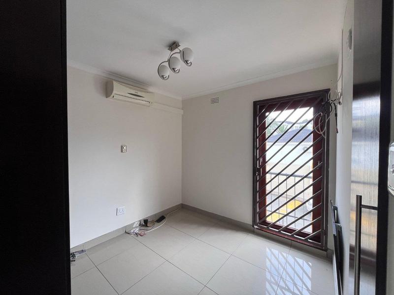 3 Bedroom Property for Sale in Corlett Gardens Gauteng