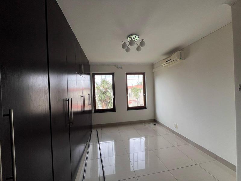 3 Bedroom Property for Sale in Corlett Gardens Gauteng