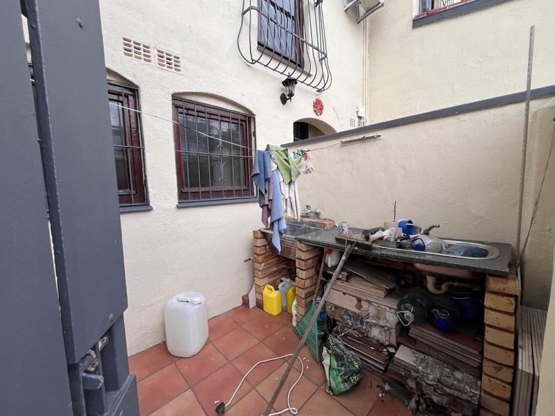 3 Bedroom Property for Sale in Corlett Gardens Gauteng