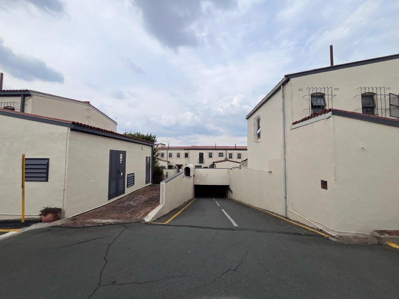 3 Bedroom Property for Sale in Corlett Gardens Gauteng