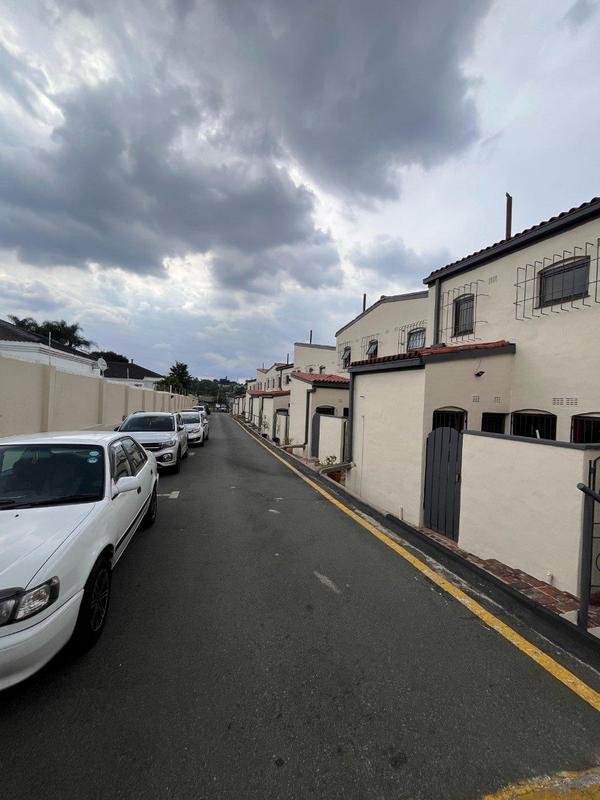 3 Bedroom Property for Sale in Corlett Gardens Gauteng