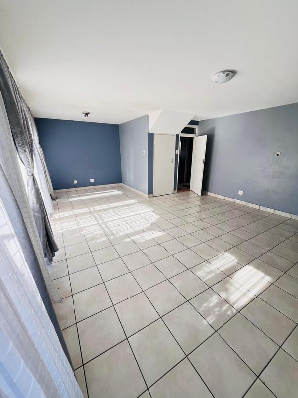3 Bedroom Property for Sale in Corlett Gardens Gauteng