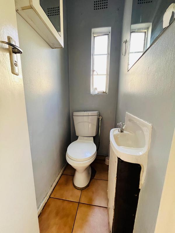 3 Bedroom Property for Sale in Corlett Gardens Gauteng
