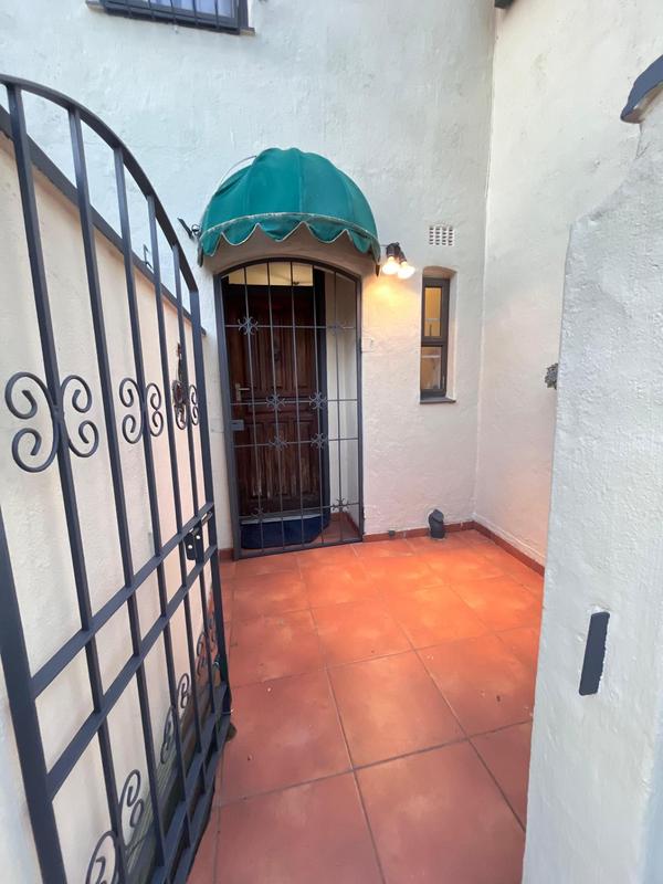 3 Bedroom Property for Sale in Corlett Gardens Gauteng