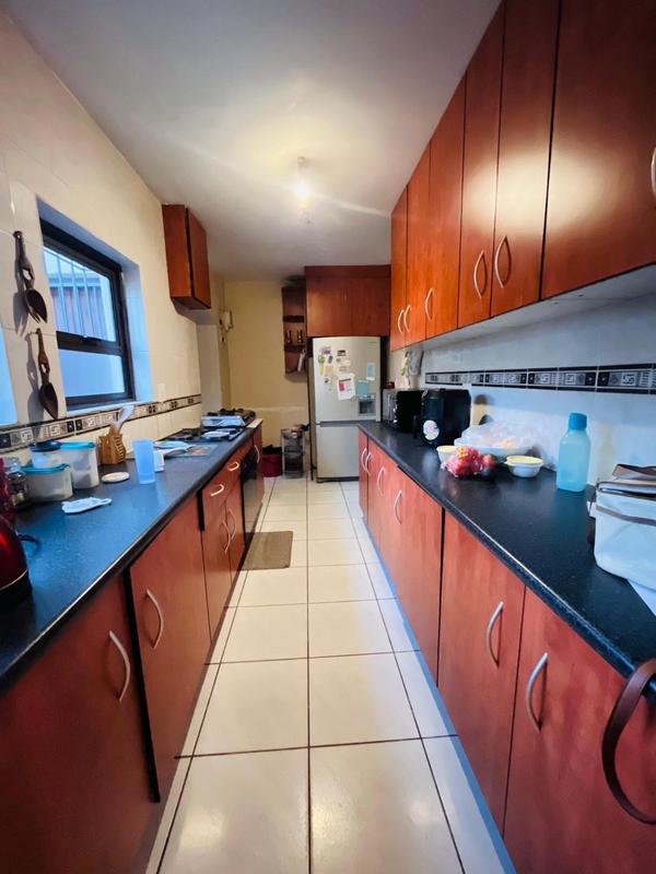 3 Bedroom Property for Sale in Corlett Gardens Gauteng