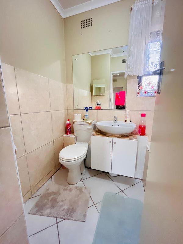 3 Bedroom Property for Sale in Corlett Gardens Gauteng